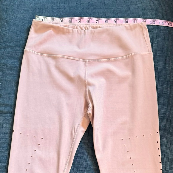 Varley ‘Boden’ Laser Cut Leggings in ‘Cameo’ Peach Pink Size Small - Picture 11 of 16